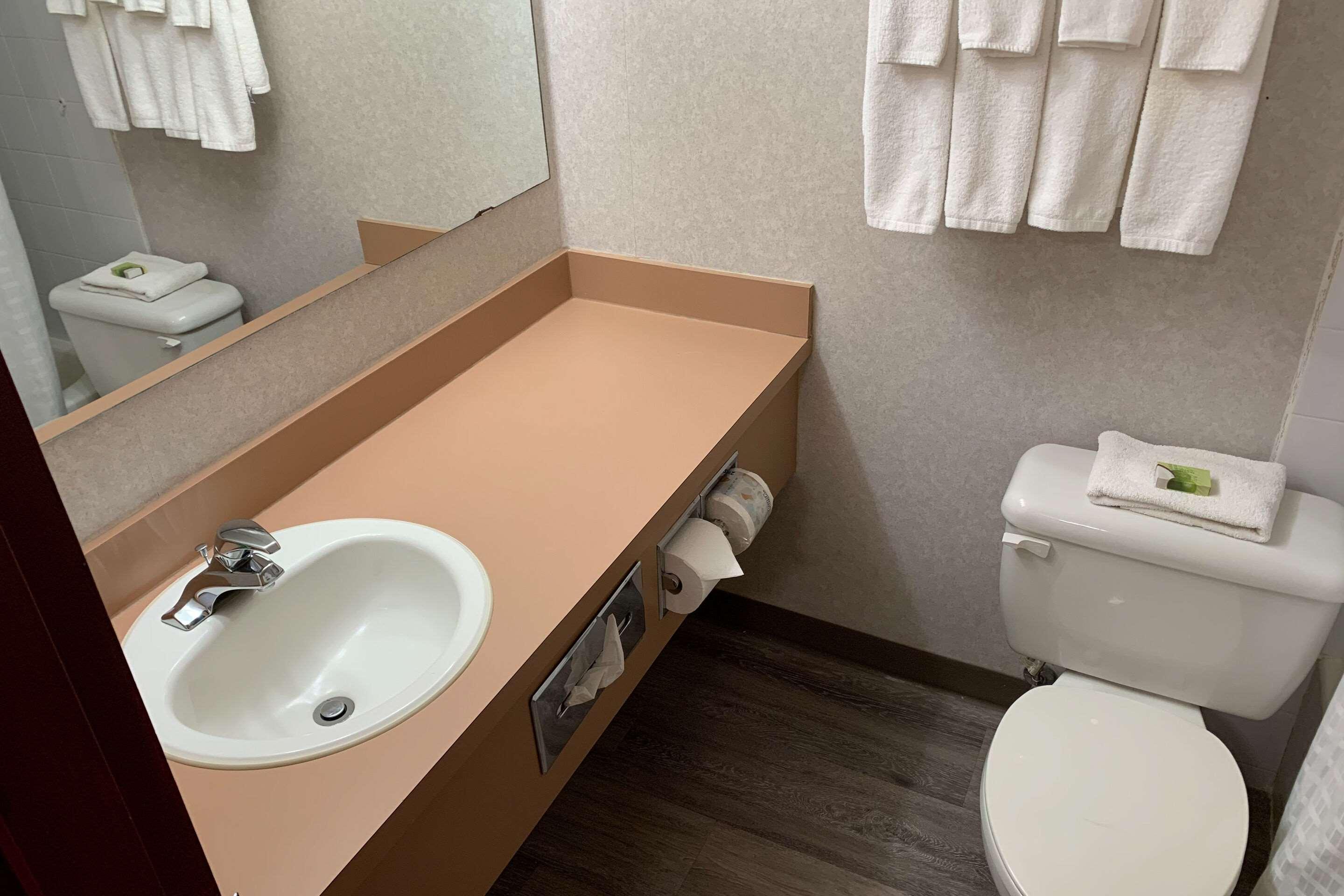 Rodeway Inn Swansea Kültér fotó